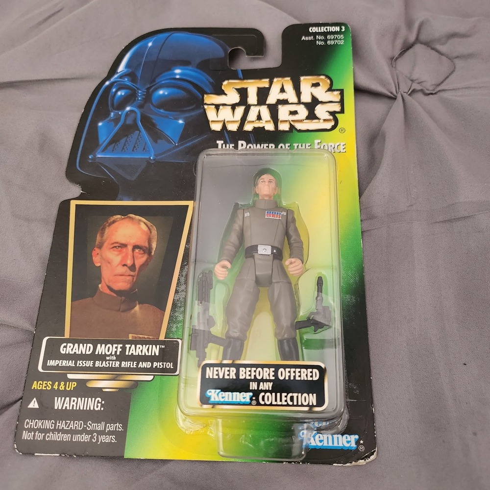 Star Wars Power of the Force Grand Moff Tarkin Kenner Action Figure 1996 69702
